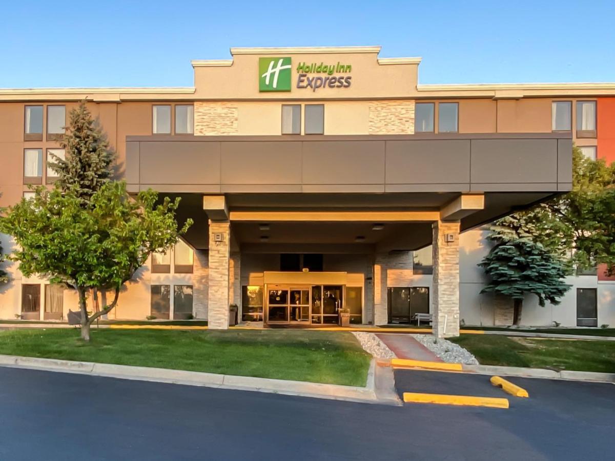 Holiday Inn Express Flint-Campus Area By Ihg Exterior foto