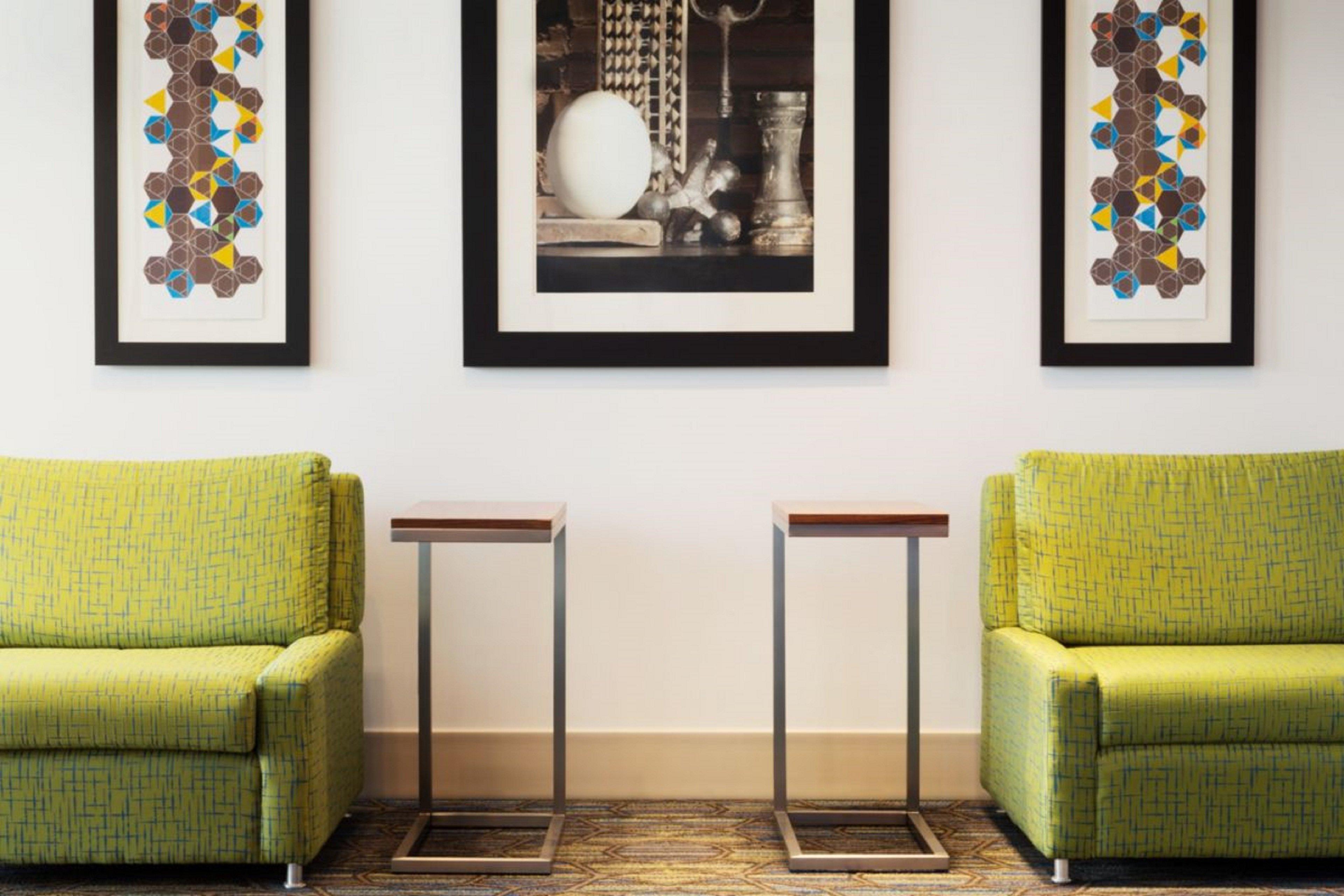 Holiday Inn Express Flint-Campus Area By Ihg Exterior foto